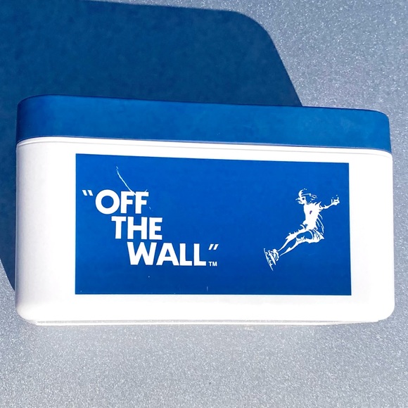 Vans Off the Wall Sk8-Hi Ice Cube Mold And Ice Storage Box - Picture 3 of 11